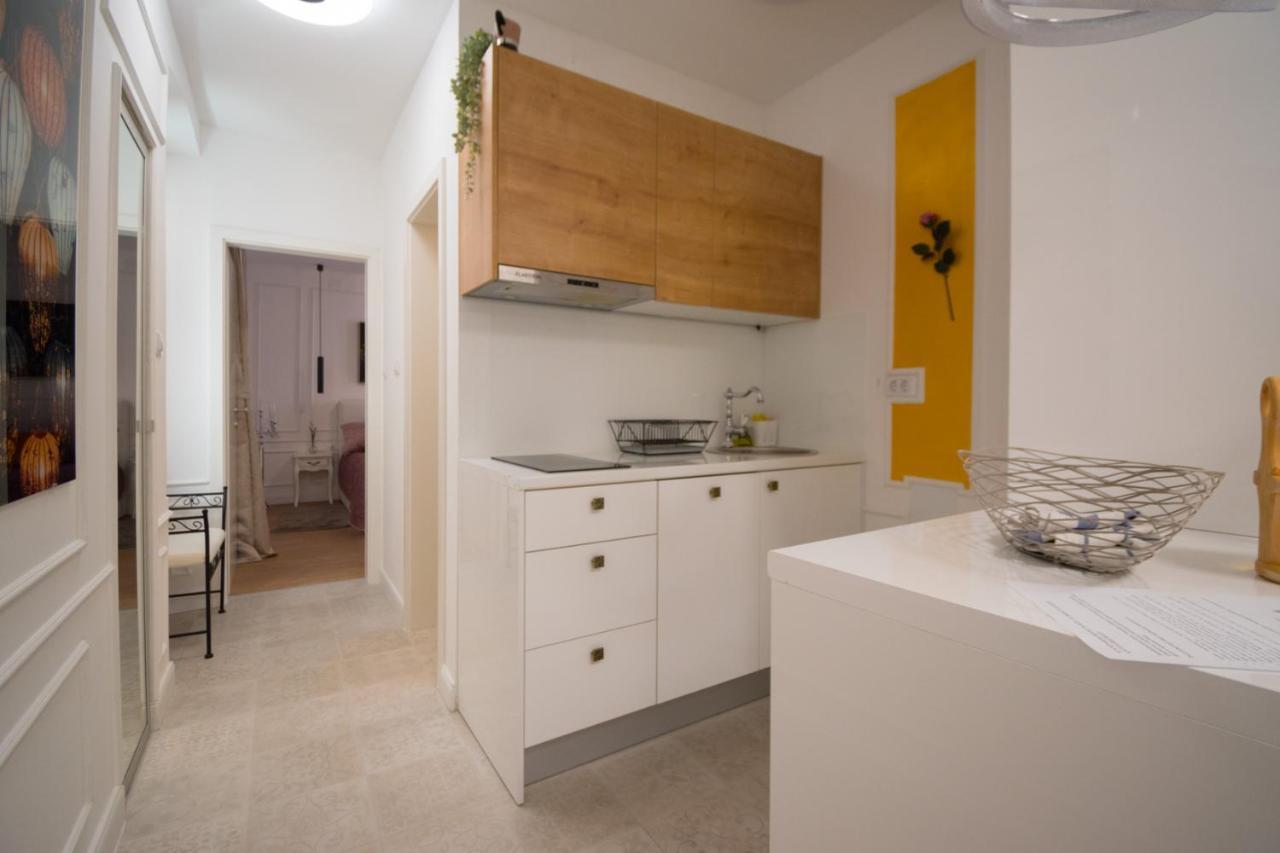Apartment Trixi Maksimijan 普拉 外观 照片